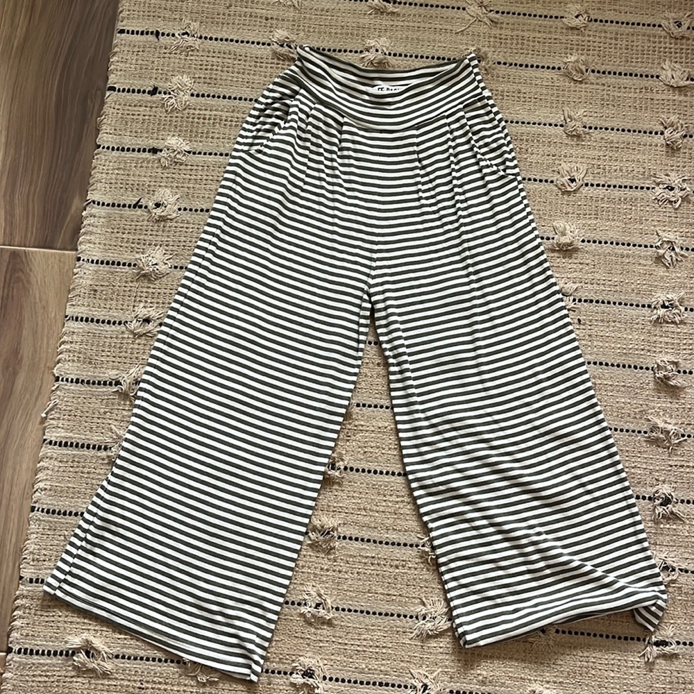 Fighting eel pants